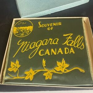 Niagara Falls Canada Souvenir Pillow Cover